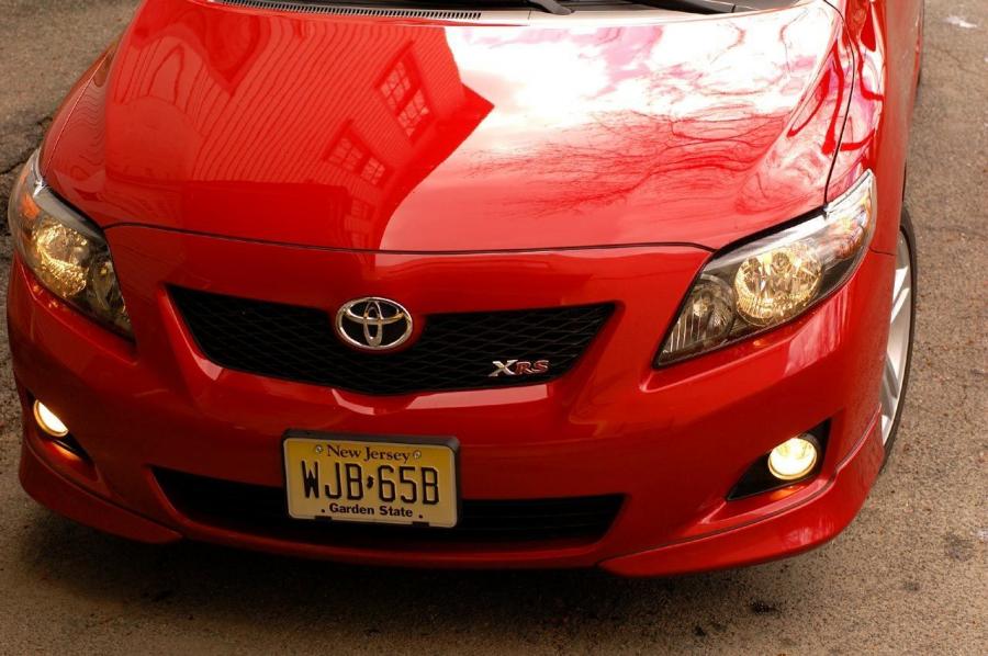  Toyota Corolla XRS 2009 года  (фото 2 из 32)